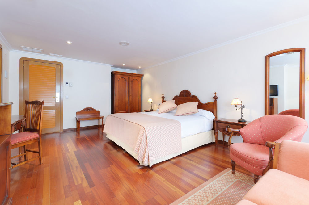 Sports Hotel Nayade Los Ángeles de San Rafael 外观 照片