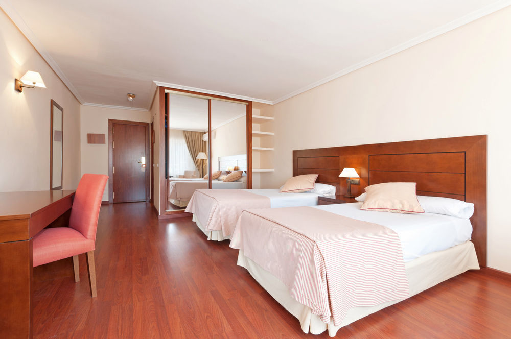 Sports Hotel Nayade Los Ángeles de San Rafael 外观 照片